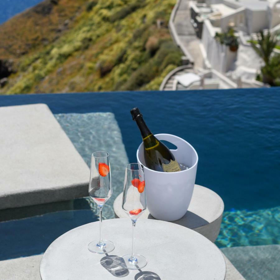 אויה Echoes Luxury Suites (Adults Only) מראה חיצוני תמונה